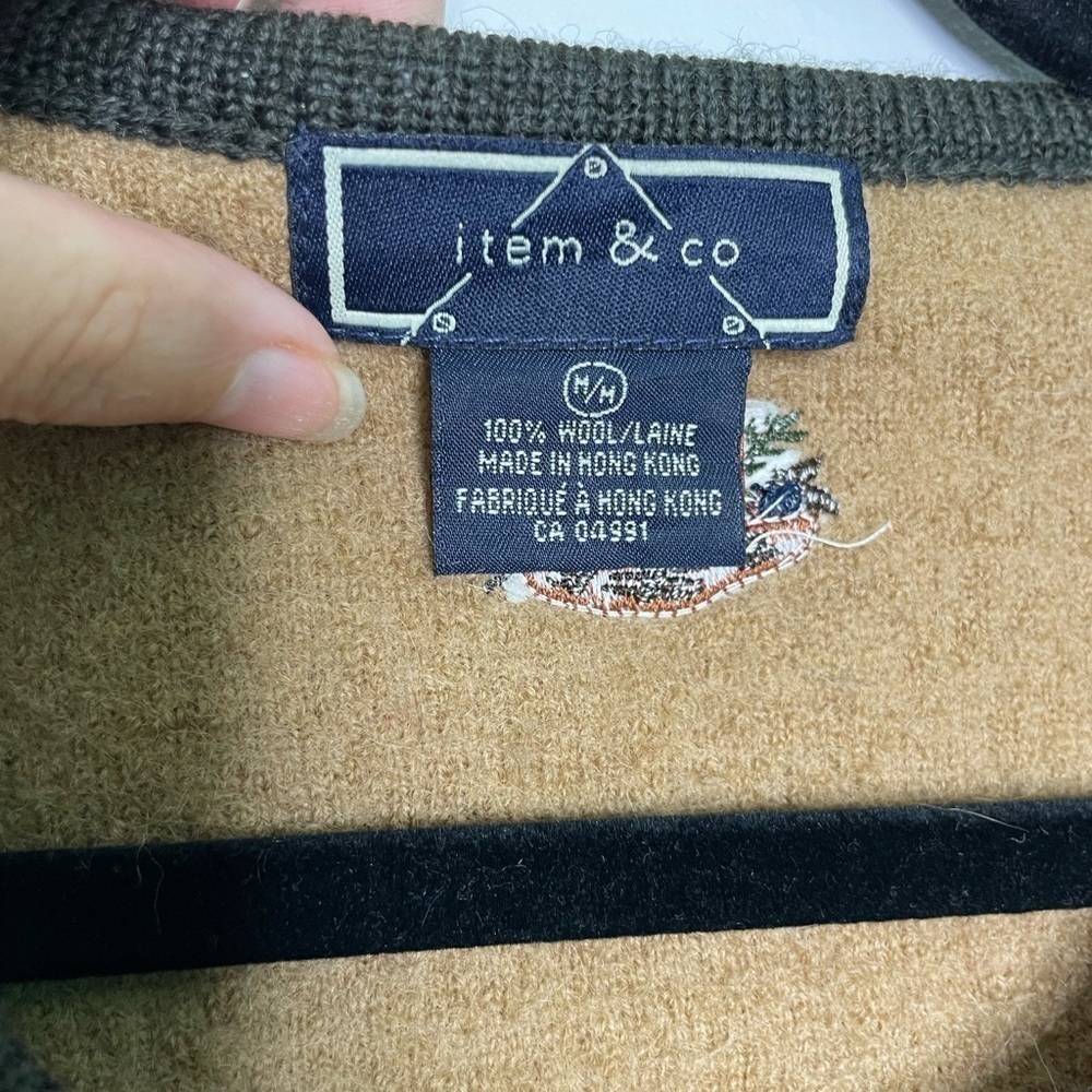 Vintage Tan Cardigan with Dark Green Trim - 100% Wool - Picture 2 of 9